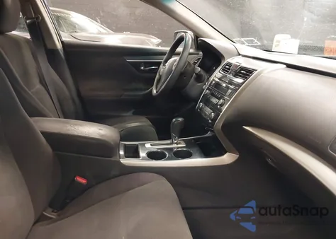 2013 Nissan Altima 2.5 S z USA, uszkodzony, nr VIN 1N4AL3AP2DC176924